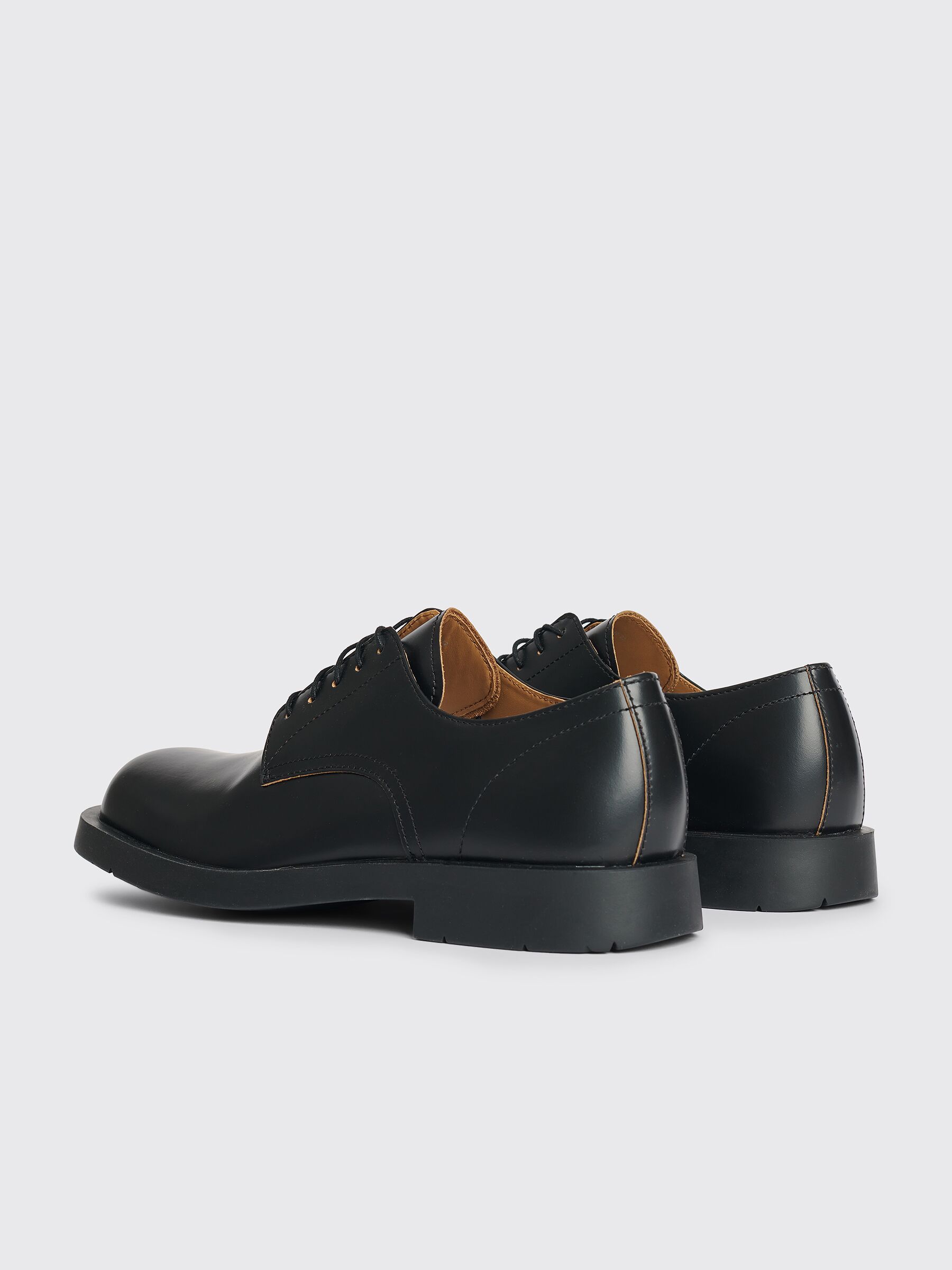 Très Bien - CamperLab Neuman Formal Shoes Black