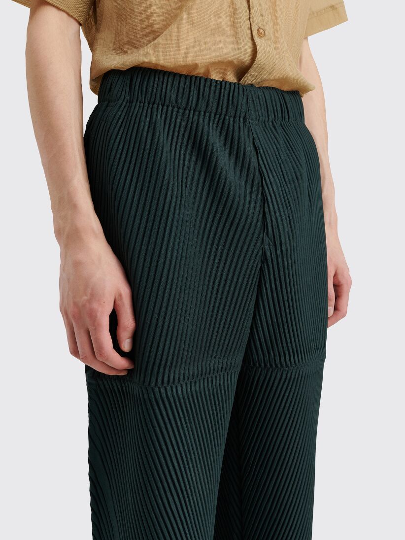 Homme Plissé Issey Miyake Pleated Tapered Cropped Trousers - Farfetch
