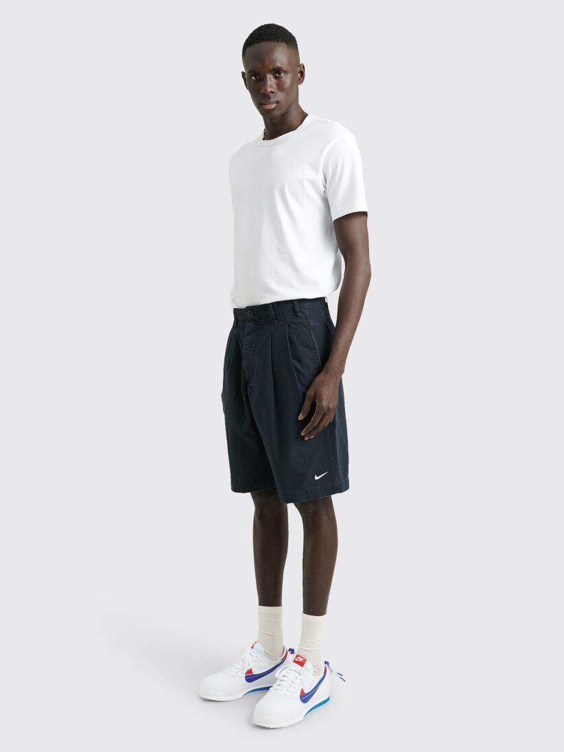 Très Bien - Nike Life Pleated Chino Shorts Black