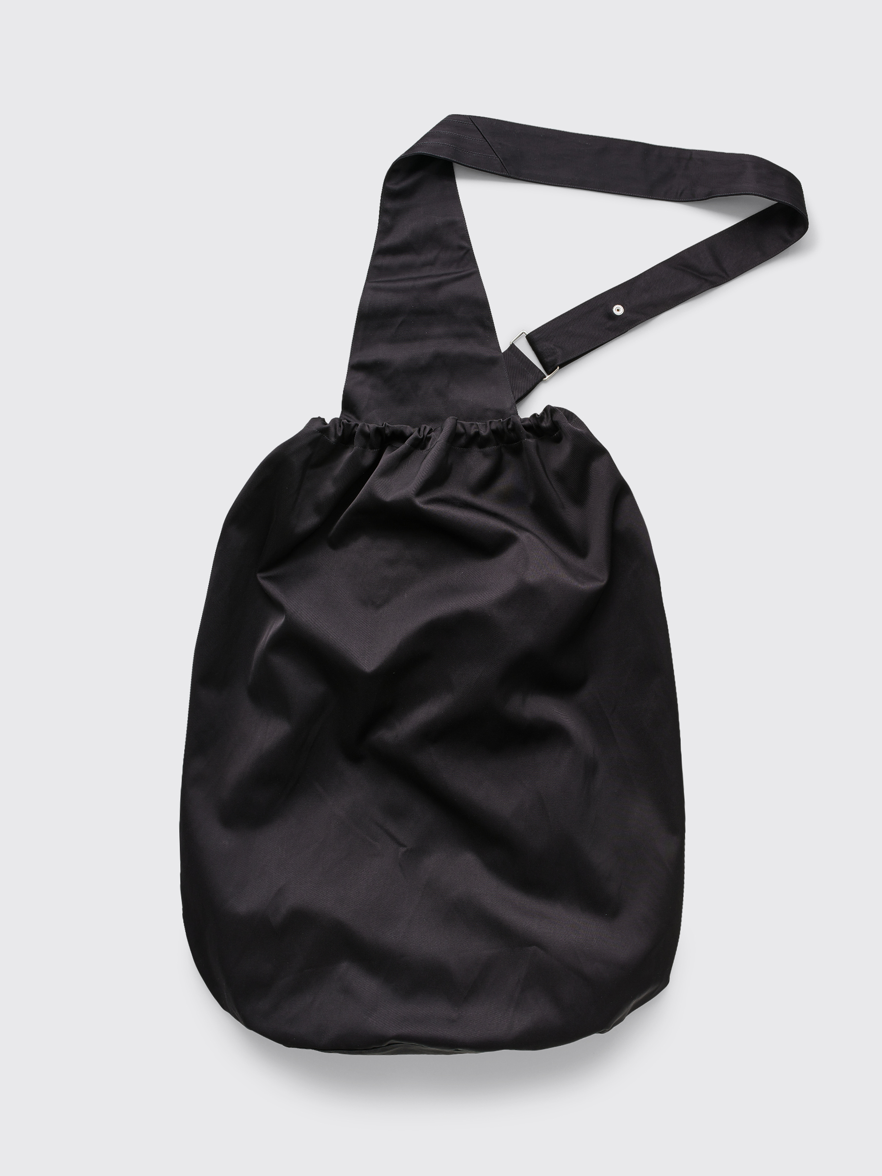 Très Bien - Kiko Kostadinov Haidu Carryall Tech Satin Bag Black